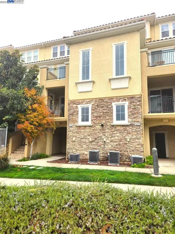 3459 Finnian Way, Dublin, California 94568