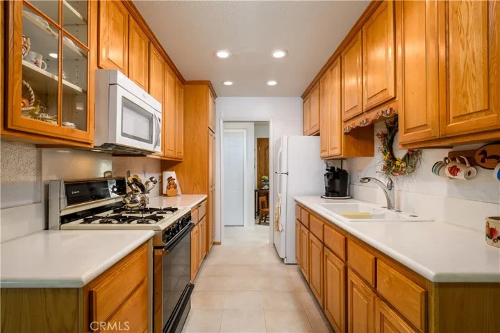KITCHEN WITH AGUA MARBLE COUNTERS