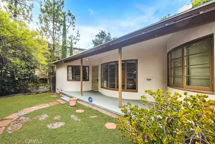 2277 Waltonia Drive, Montrose, California 91020