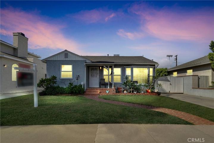 4403 Radnor Avenue, Lakewood, California 90713
