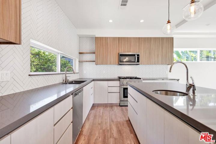 Brand new kitchen with island/prep sink