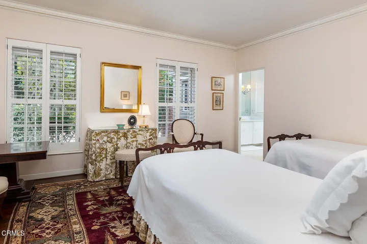 1420 Park Pl 028-mls