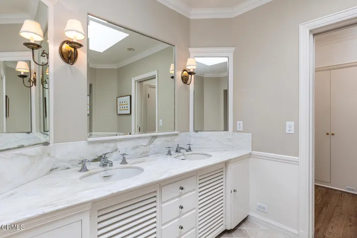 1420 Park Pl 037-mls