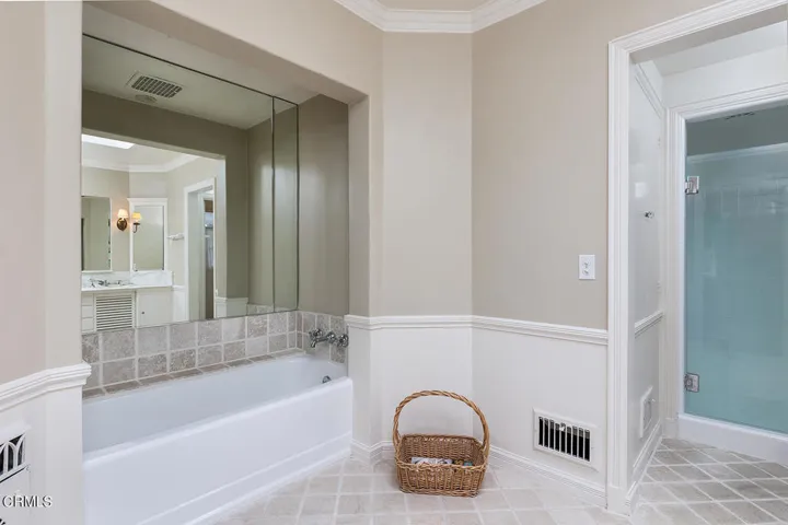 1420 Park Pl 036-mls
