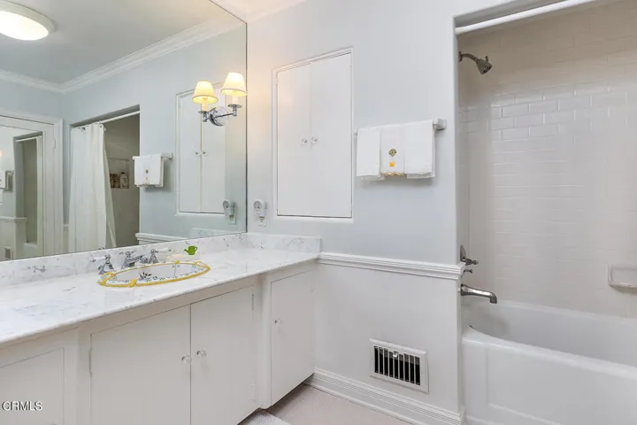 1420 Park Pl 029-mls