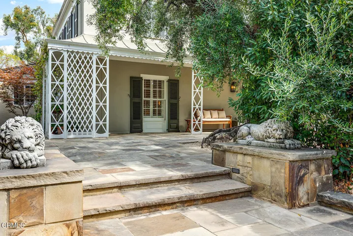 1420 Park Pl 002-mls
