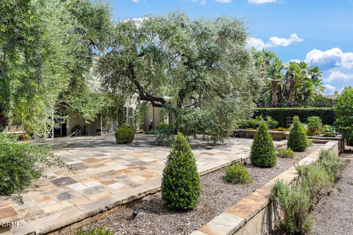 1420 Park Pl 005-mls