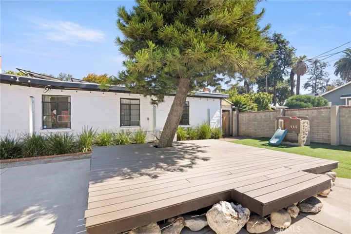 808 E Grand Boulevard, Corona, California 92879