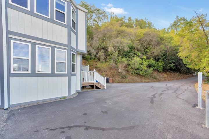 17255 Soda Springs Road, Los Gatos, California 95033