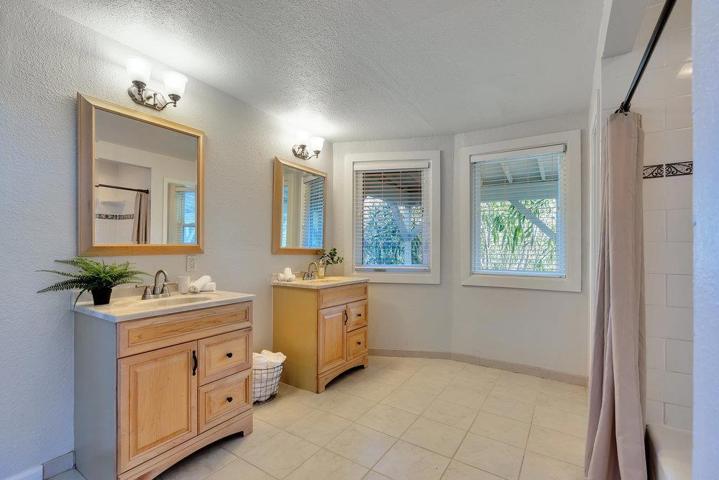 17255 Soda Springs Road, Los Gatos, California 95033