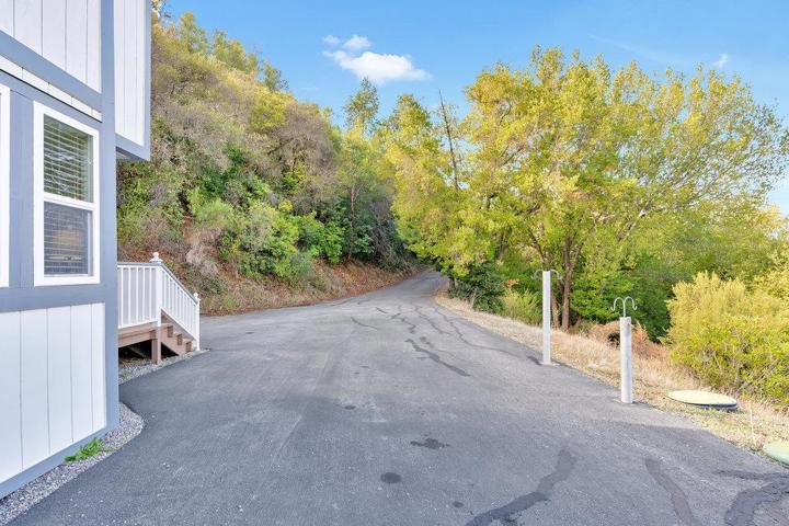 17255 Soda Springs Road, Los Gatos, California 95033