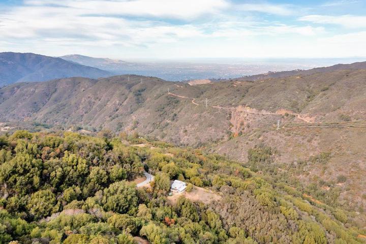 17255 Soda Springs Road, Los Gatos, California 95033