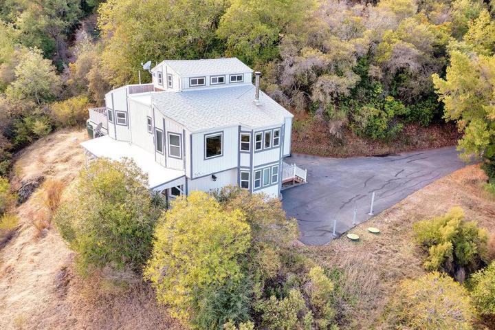 17255 Soda Springs Road, Los Gatos, California 95033