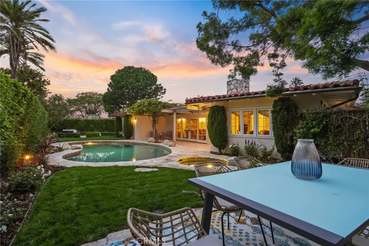 2440 Via Sonoma, Palos Verdes Estates, California 90274