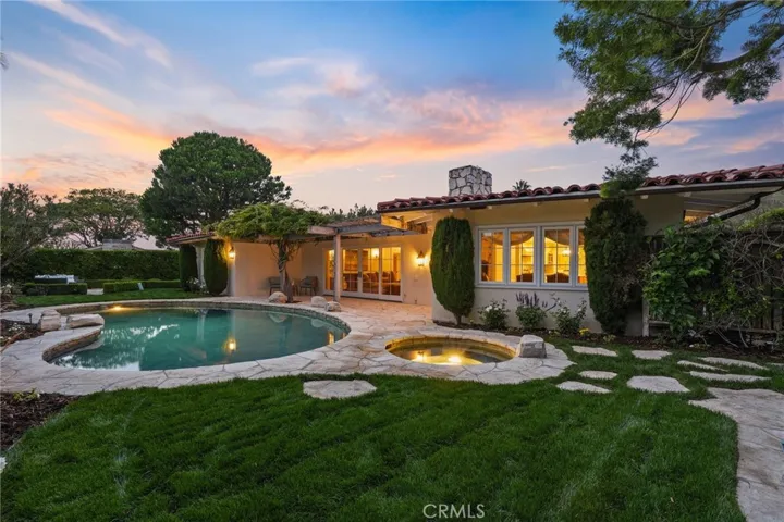 2440 Via Sonoma, Palos Verdes Estates, California 90274