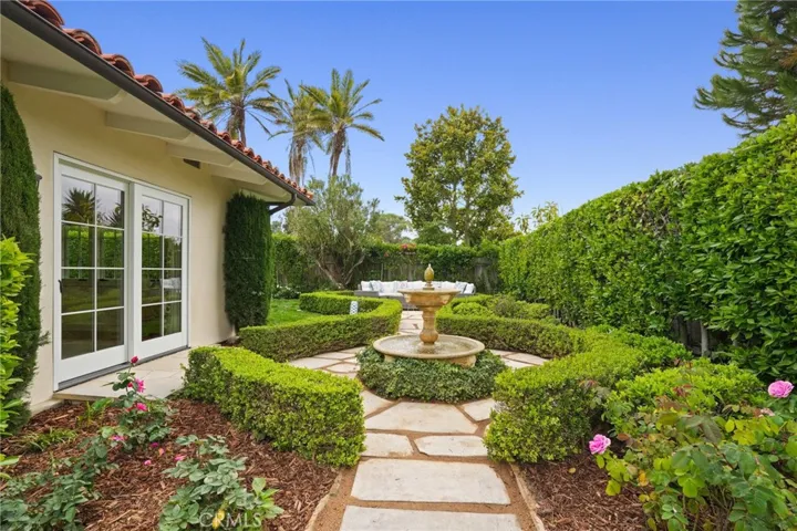 2440 Via Sonoma, Palos Verdes Estates, California 90274