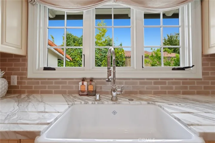 2440 Via Sonoma, Palos Verdes Estates, California 90274