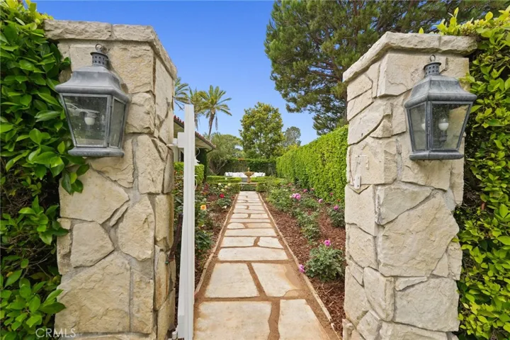 2440 Via Sonoma, Palos Verdes Estates, California 90274