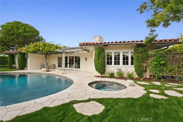 2440 Via Sonoma, Palos Verdes Estates, California 90274