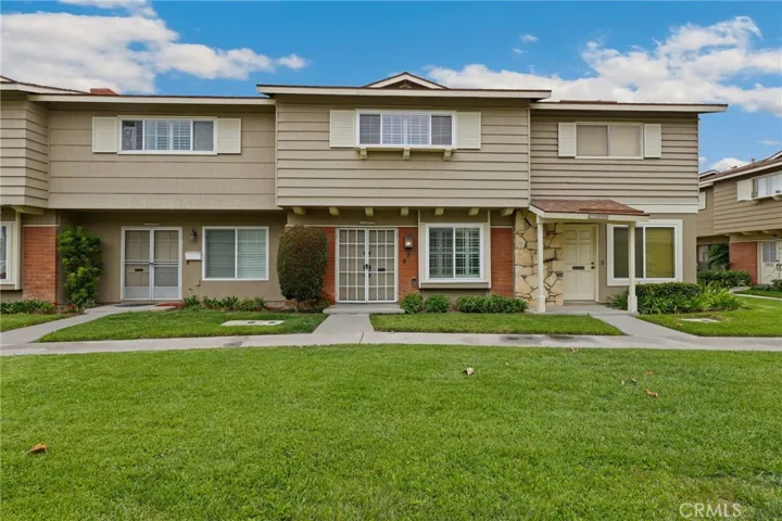 11883 Sungrove Circle, Garden Grove, California 92840