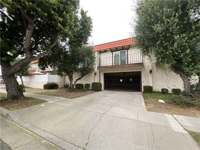23418 Arlington Avenue Unit 3, Torrance, California 90501