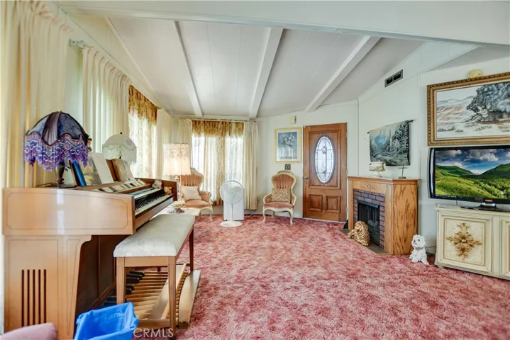 656 Palos Drive, Hemet, California 92543