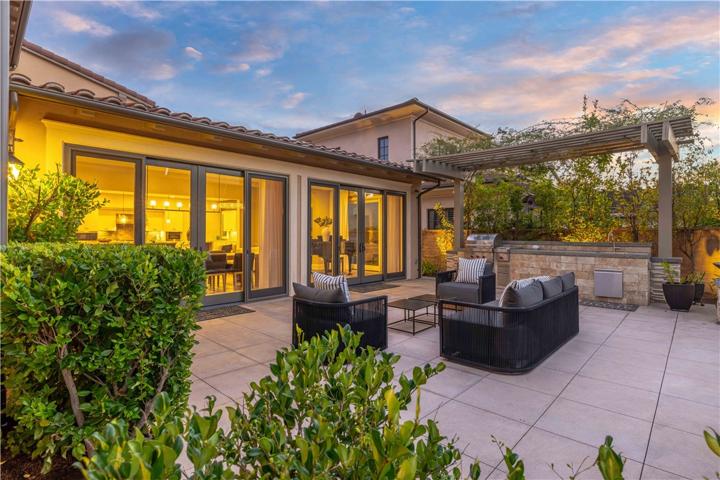 115 Homecoming, Irvine, California 92602