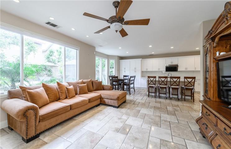 5 Pacific Crst, Irvine, California 92602