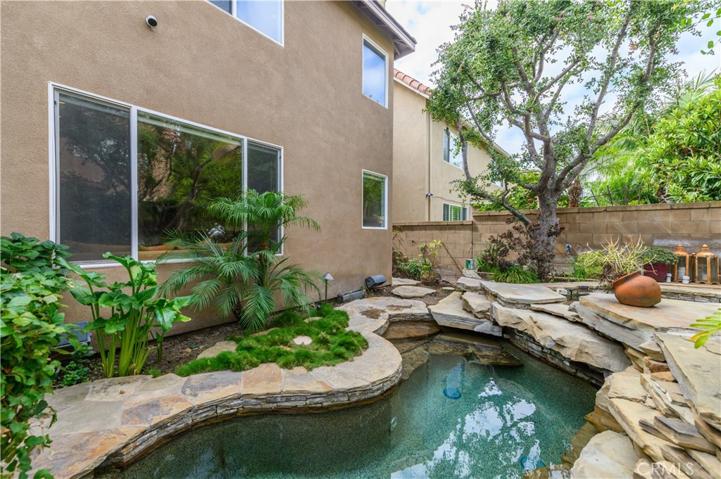 5 Pacific Crst, Irvine, California 92602