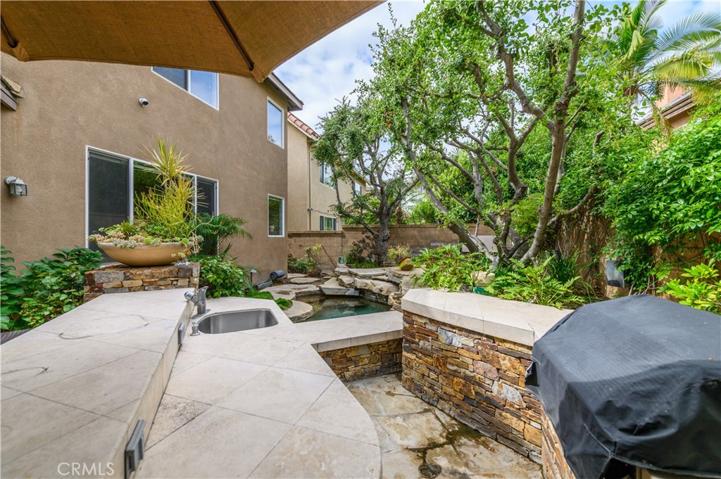 5 Pacific Crst, Irvine, California 92602