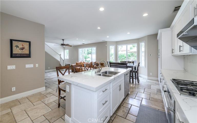 5 Pacific Crst, Irvine, California 92602