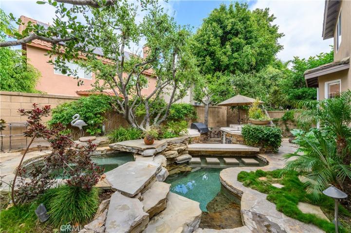 5 Pacific Crst, Irvine, California 92602