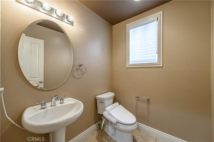 5 Pacific Crst, Irvine, California 92602