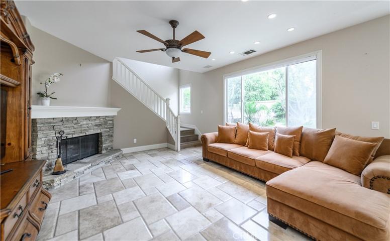 5 Pacific Crst, Irvine, California 92602