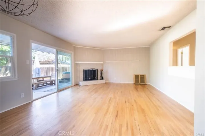 22609 Mariano Street, Woodland Hills, California 91367