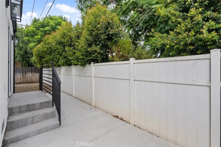 22609 Mariano Street, Woodland Hills, California 91367