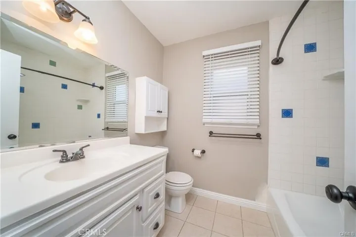22609 Mariano Street, Woodland Hills, California 91367