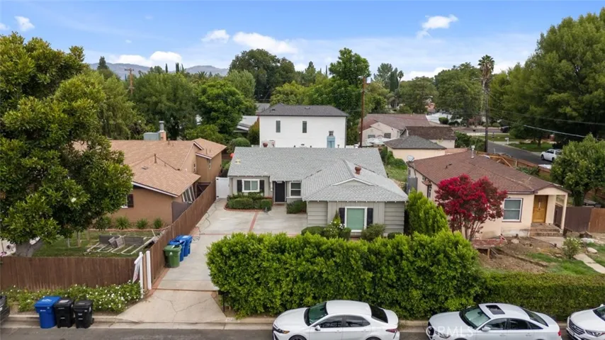 22609 Mariano Street, Woodland Hills, California 91367