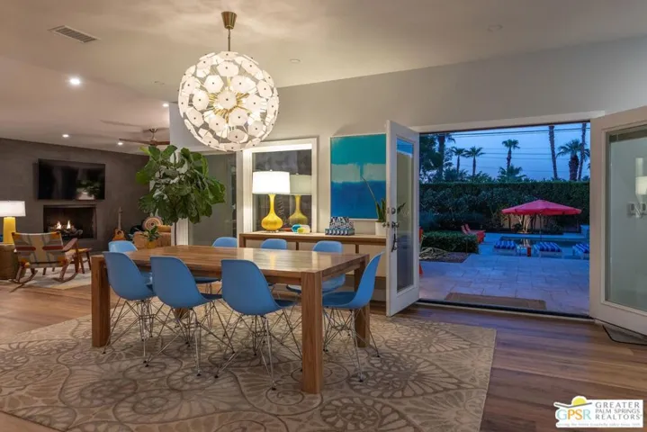 Dining / Back Deck