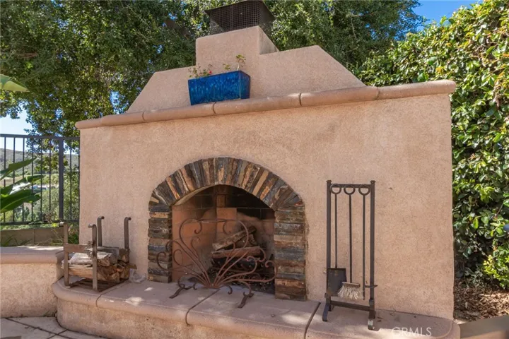 11112 Broadview Drive, Moorpark, California 93021