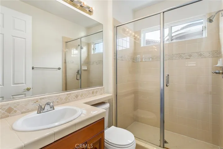 1st bedroom full bath