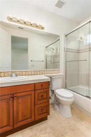 3rd bedroom full bath