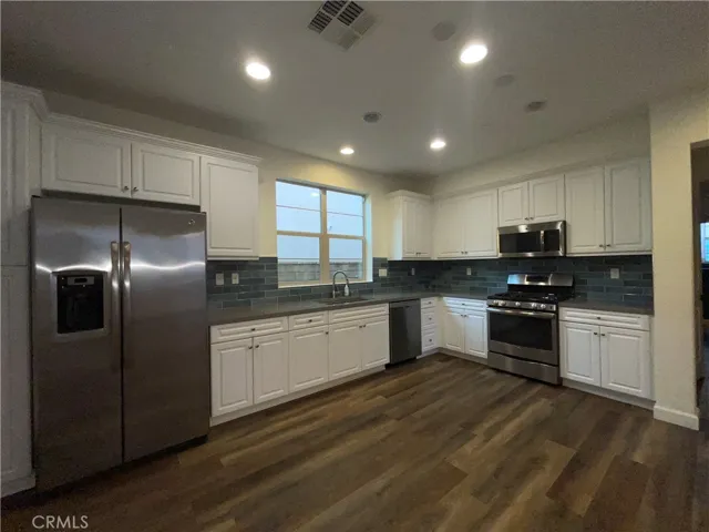 22083 Propello Drive, Saugus, California 91350