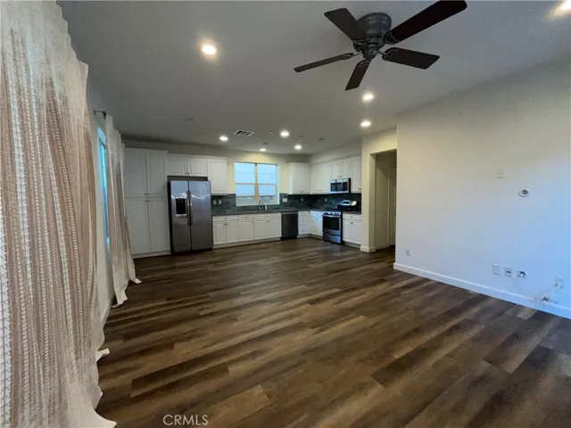22083 Propello Drive, Saugus, California 91350