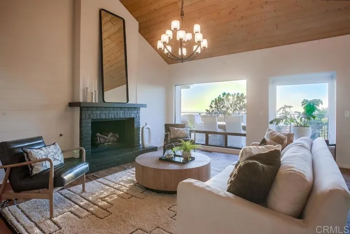 621 N Granados Avenue, Solana Beach, California 92075
