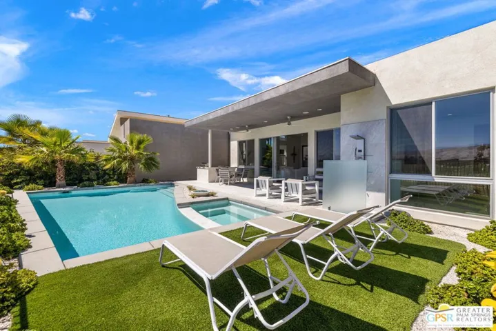 1240 Celadon Street, Palm Springs, California 92262