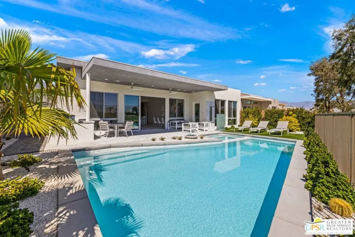 1240 Celadon Street, Palm Springs, California 92262
