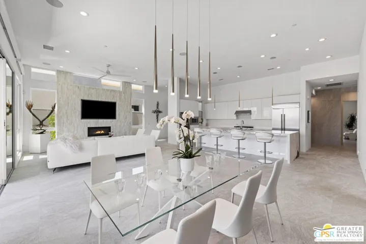 1240 Celadon Street, Palm Springs, California 92262