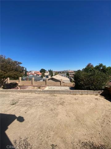 18166 Cold Creek Lane, Victorville, California 92395