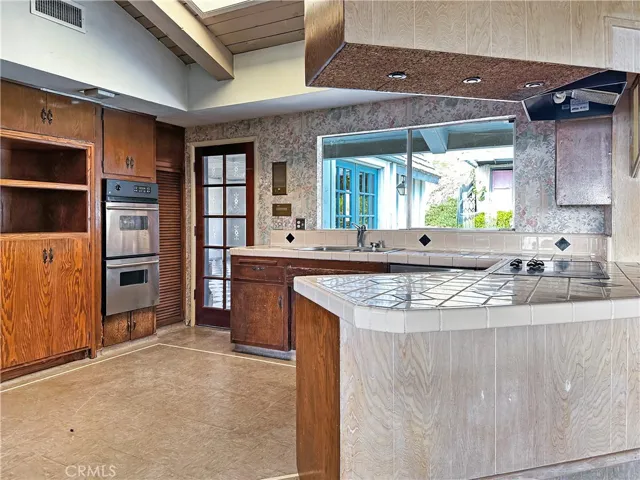 9811 Newcomb Avenue, Whittier, California 90603